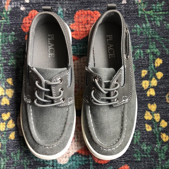 Children’s Place Boys Gray Canvas Boat Shoes, Size 12 - Picture 2 of 11